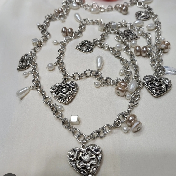 Coldwater Creek Heart Pearl Charm Silvertone Pullover Long Necklace 38" - Picture 3 of 7